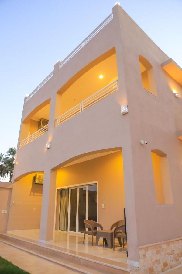 Royal Nile Villas - Pool View Apartment 2 Luxor Kültér fotó