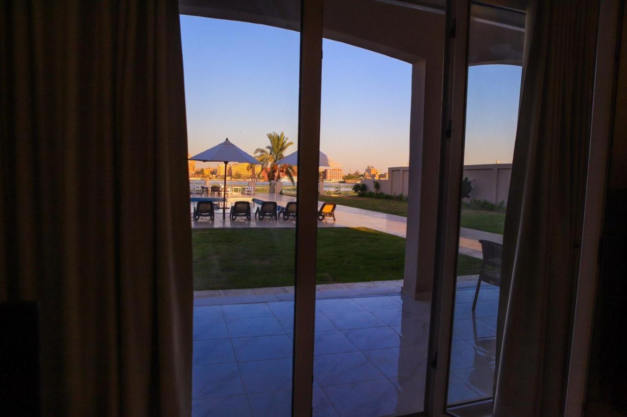 Royal Nile Villas - Pool View Apartment 2 Luxor Kültér fotó