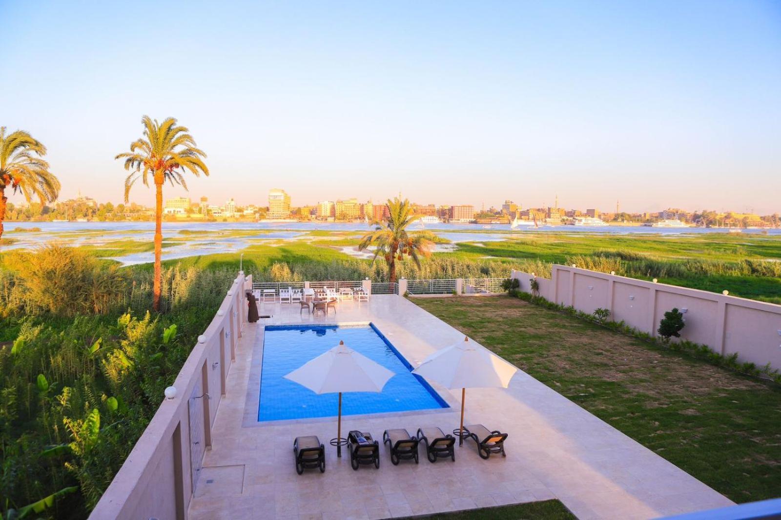 Royal Nile Villas - Pool View Apartment 2 Luxor Kültér fotó
